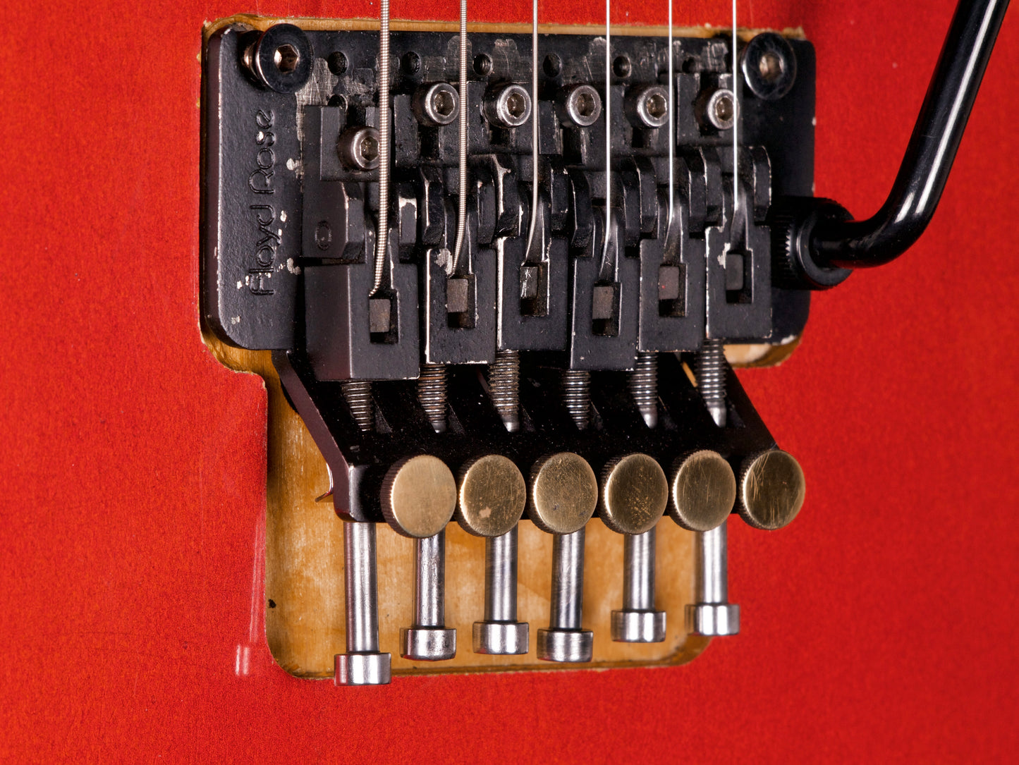 Tatalias T3 - Distressed Candy Red